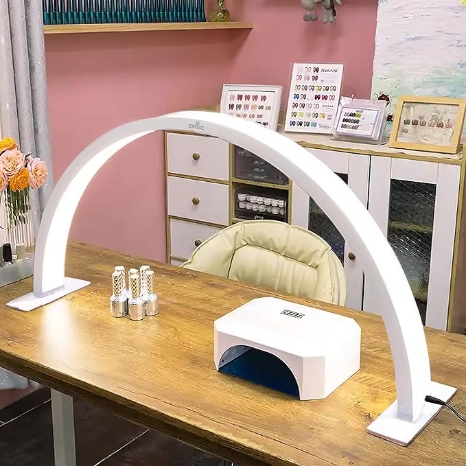 Half-Moon Nail Desk Lamp for Professionals
