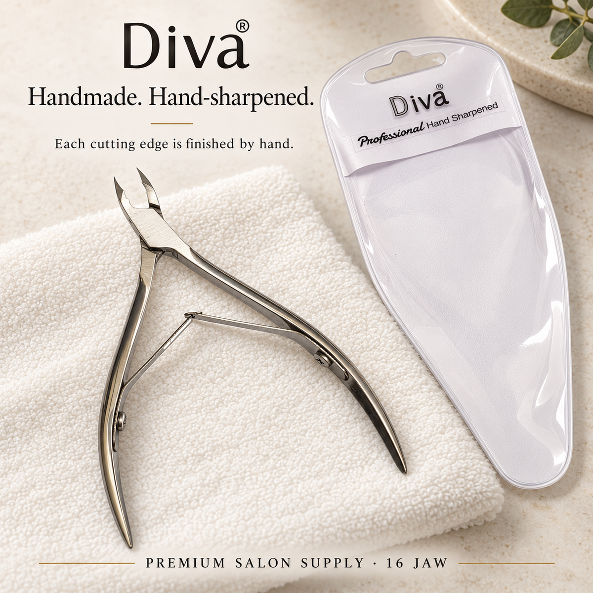 Diva handmade hand-sharpened cuticle nipper with protective case